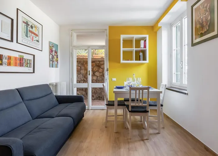 Guesthost - Home! Sally Sea House Apartmán Lerici